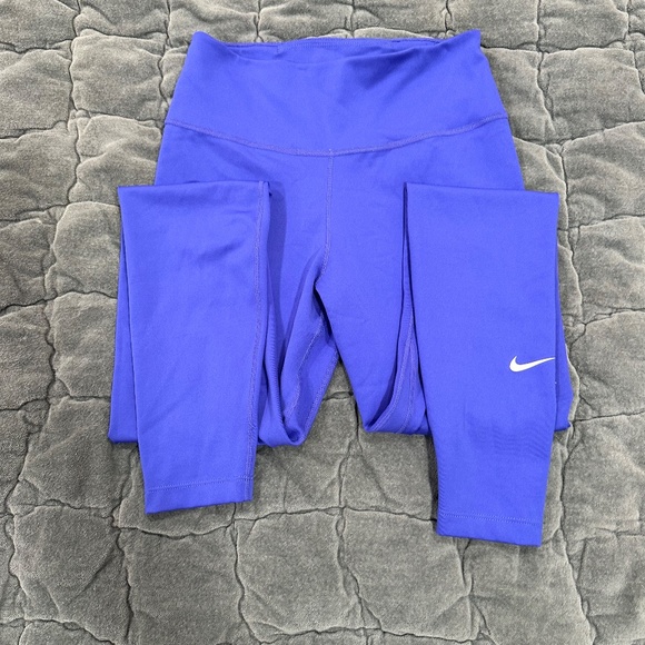 Nike Leggings - Picture 3 of 4